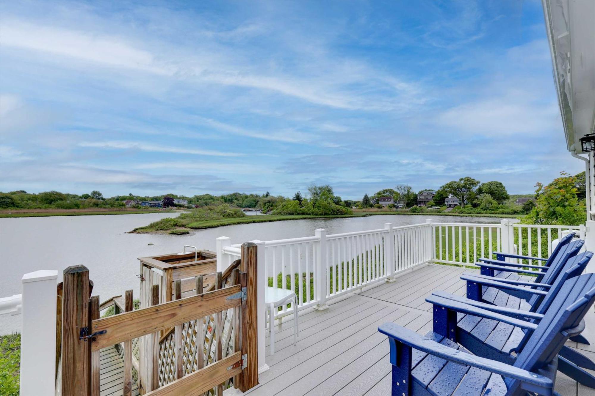 Cozy Narragansett Cottage With Dock And Outdoor Shower מראה חיצוני תמונה
