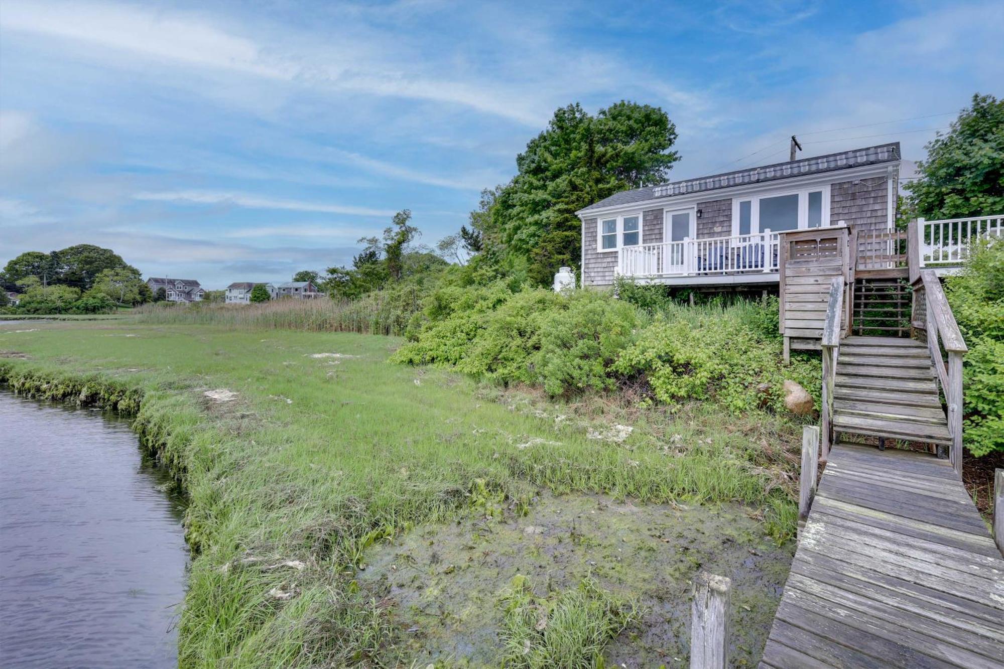 Cozy Narragansett Cottage With Dock And Outdoor Shower מראה חיצוני תמונה